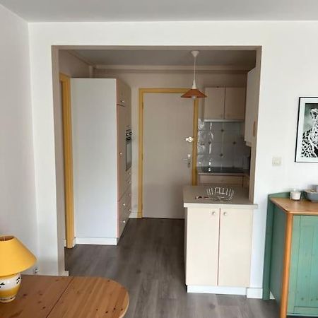 Bel Appartement De Bord De Mer Avec Veranda Роскоф Екстериор снимка