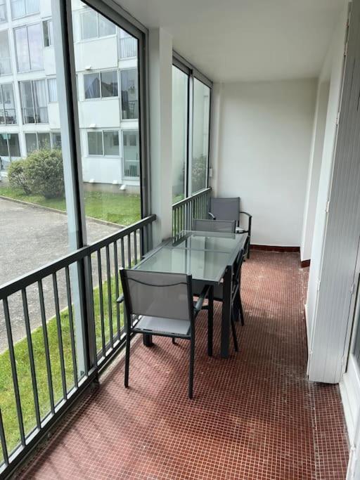 Bel Appartement De Bord De Mer Avec Veranda Роскоф Екстериор снимка